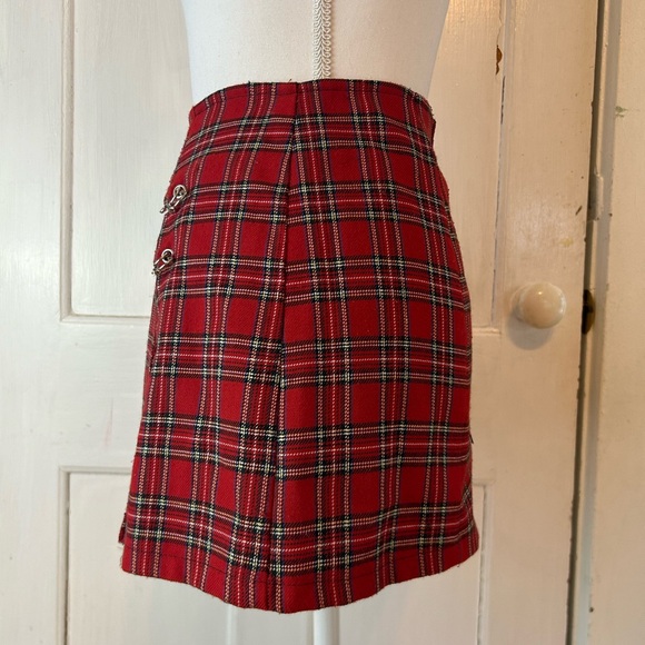 Vintage 90’s Lip Service Red Plaid Skirt size Small EUC - Picture 2 of 10